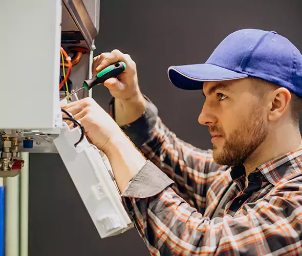 Expert Plumber for Tankless Water Heater Maintenance in Kokomo, IN: Schedule Professional Maintenance Services with Us