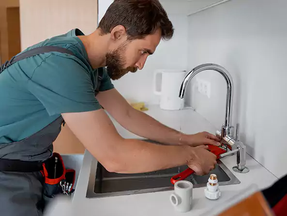 Why Choose Kokomo Plumbing and Heating for Kitchen Sink Installation in Kokomo, IN?
