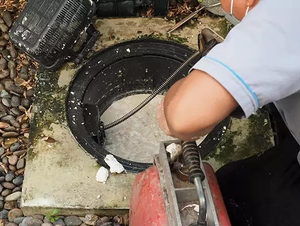 Why Choose Kokomo Plumbing and Heating for Sewer Line Cleaning in Kokomo, IN?